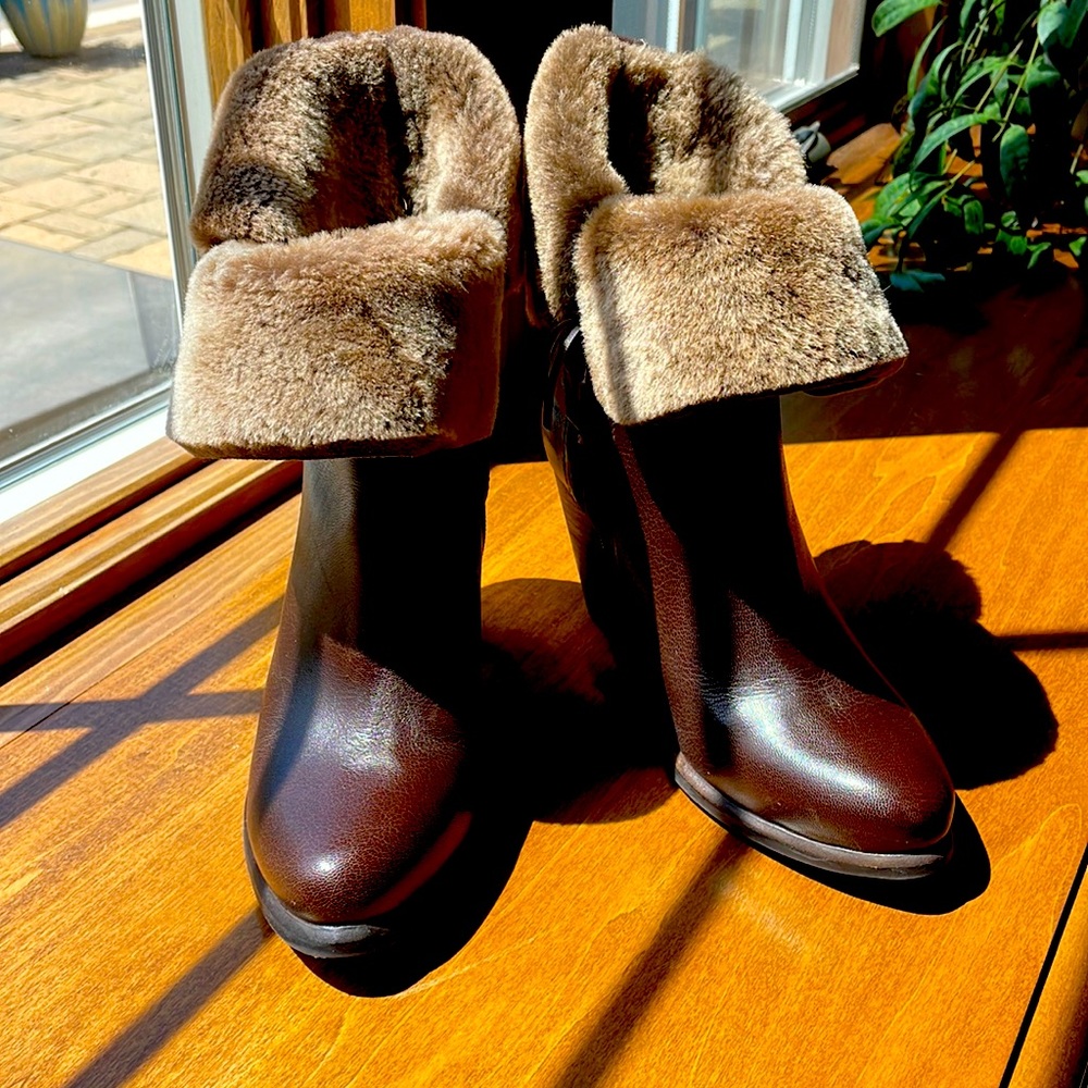 Ugg Ankle Boots